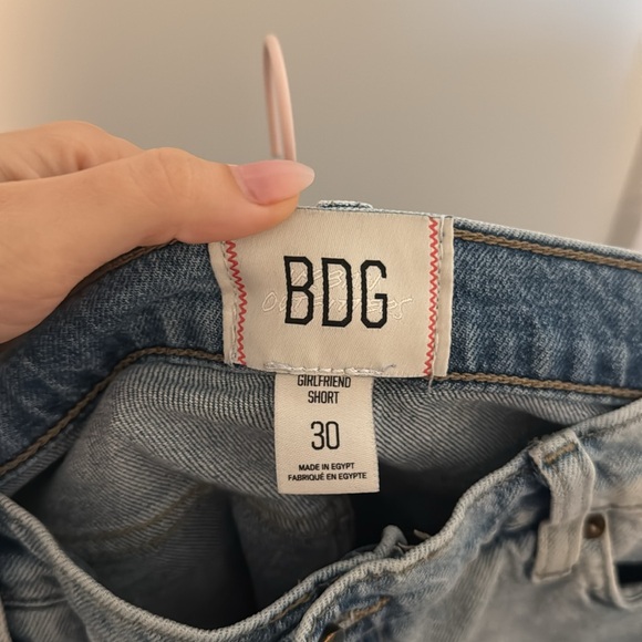 BDG girlfriend denim shorts high rise jean - Picture 2 of 5